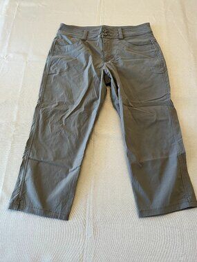 Women's Eddie Bauer Grey Nylon Capri Pants Size 4